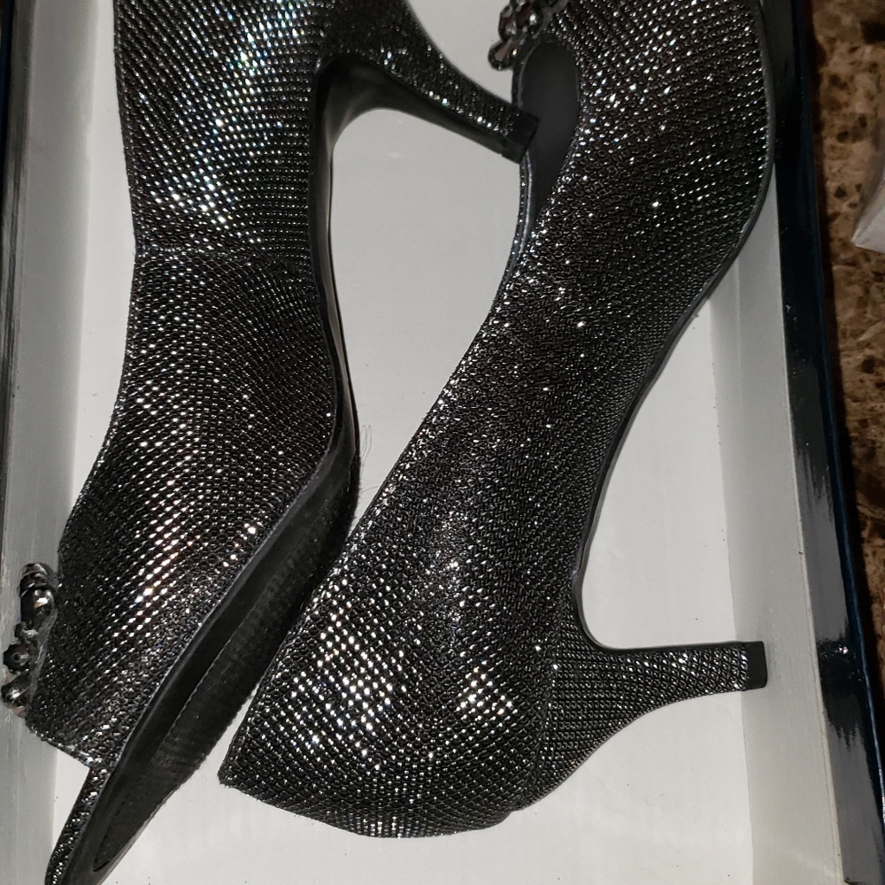Beutiful 👠 - Picture 2 of 9